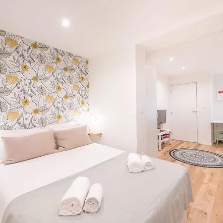 Guestready - Charming Studio- Newly Renovated! * Lisbon